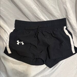 Under Armour Kid’s Size YSM (8) Black and White Athletic Shorts